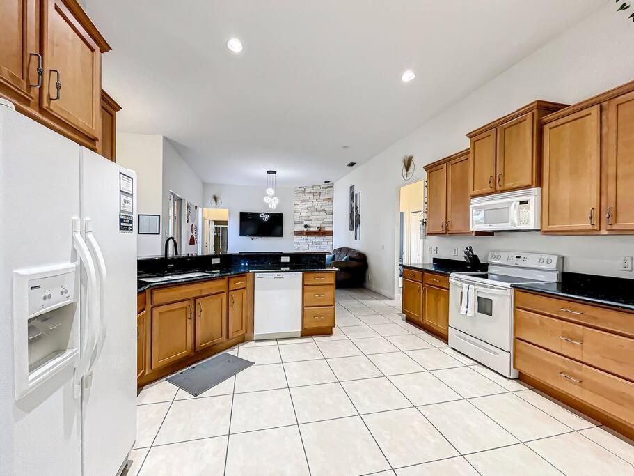 Discover Your Oasis: Tropical Haven In Central Psl Port St. Lucie Ngoại thất bức ảnh
